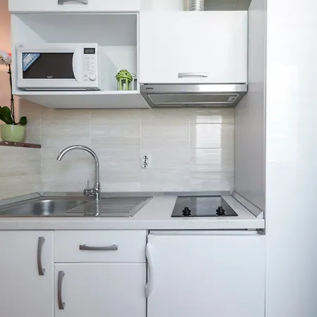 Sb No 2 Apartment *